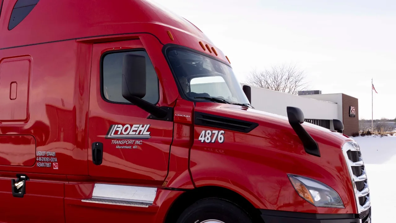 Roehl truck in front of corporate office