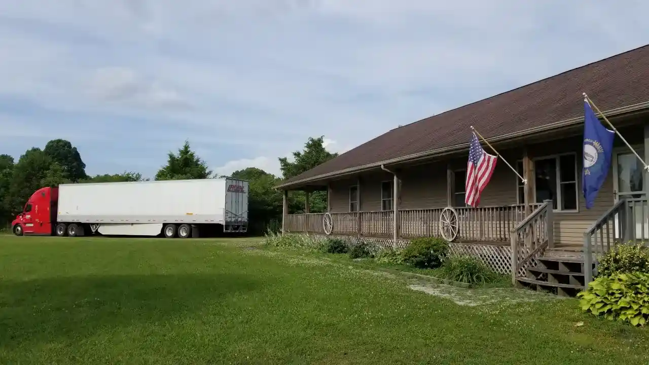 Roehl Truck at Driver's Home