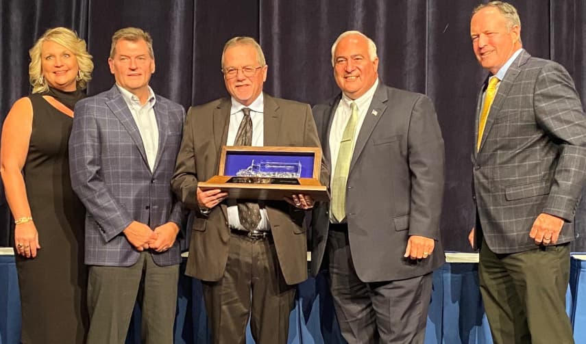 Roehl received its 4th ATA President's Trophy - Trucking's Top Honor